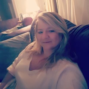 Meet your Posher, Sharon